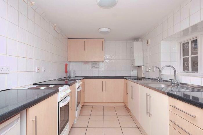 10 Bedroom Terraced House To Rent In St. Georges Terrace, Brighton, BN2