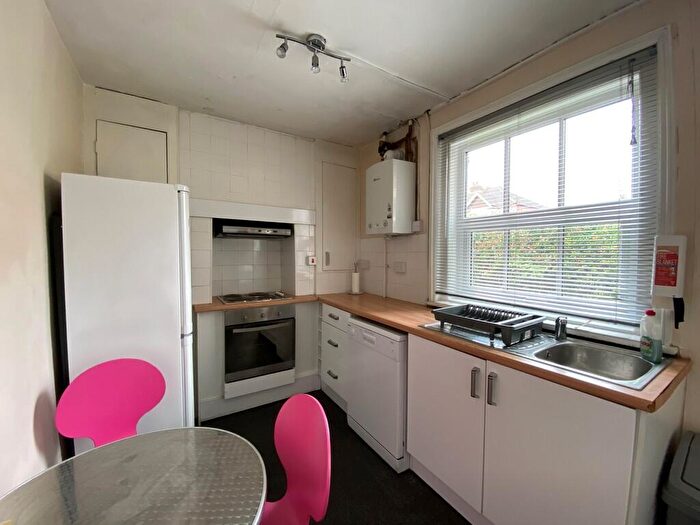 2 Bedroom Flat To Rent In Alma Road, Southampton, SO14