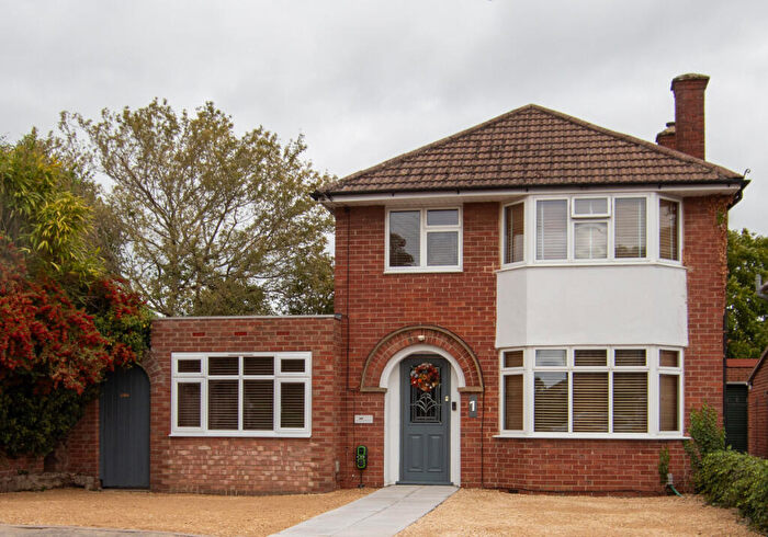 4 Bedroom Detached House For Sale In Van Diemans Lane, Oxford, OX4