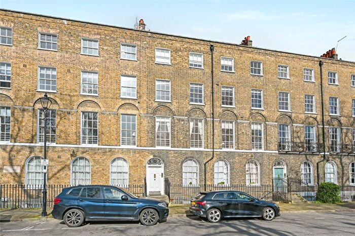 2 Bedroom Apartment For Sale In Myddelton Square, London, EC1R