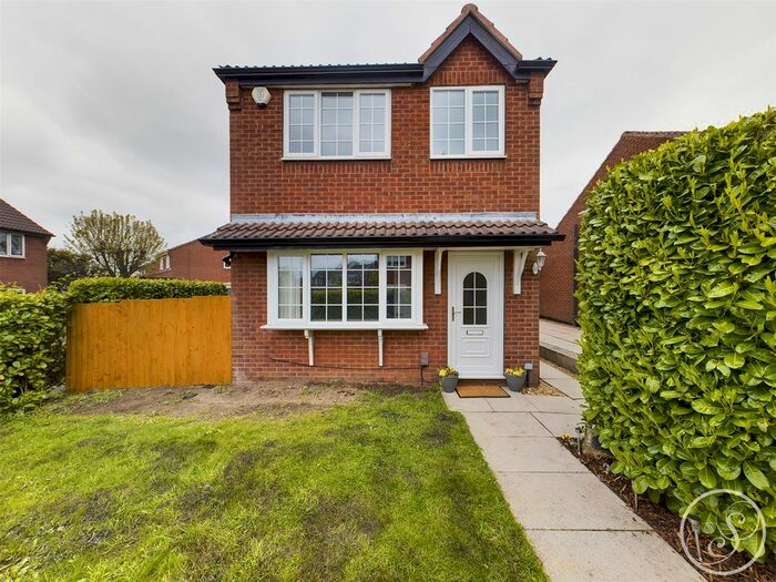 3 Bedroom Detached House To Rent In Cranewells Drive, Leeds, LS15