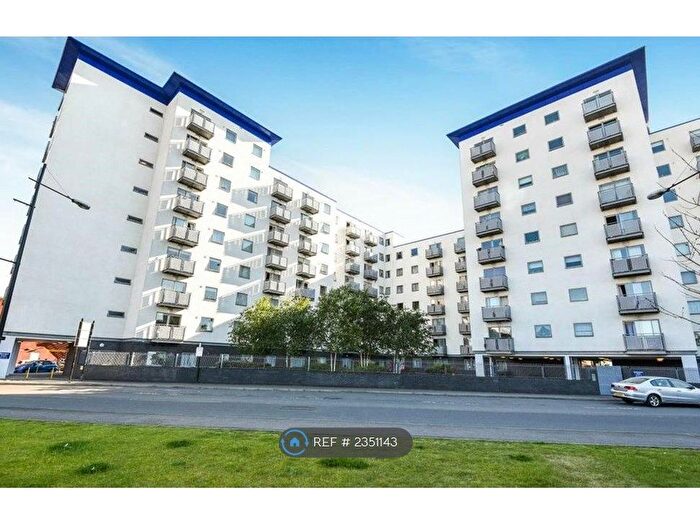 2 Bedroom Flat To Rent In Prince Regent Road, Hounslow, TW3