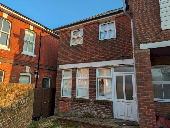 1 Bedroom Semi-Detached House To Rent In The Meeting House, Crocker Street, Newport, Isle Of Wight, PO30
