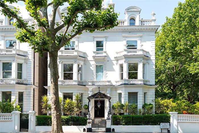 2 Bedroom Flat To Rent In Holland Park, London, W11