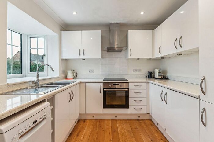 3 Bedroom End Of Terrace House For Sale In Laylands Green, Kintbury, RG17