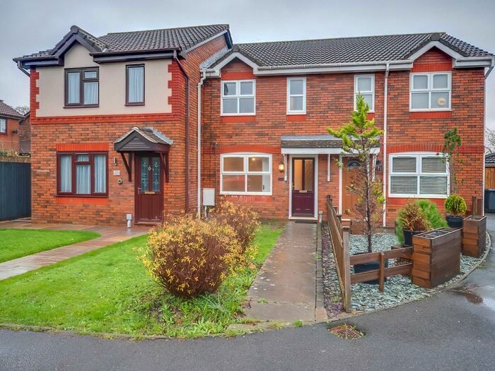 2 Bedroom Terraced House To Rent In Melrose Close, Hailsham, East Sussex, BN27