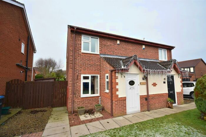 2 Bedroom Semi-Detached House To Rent In Bridgemere Drive, Framwellgate Moor, Durham, DH1