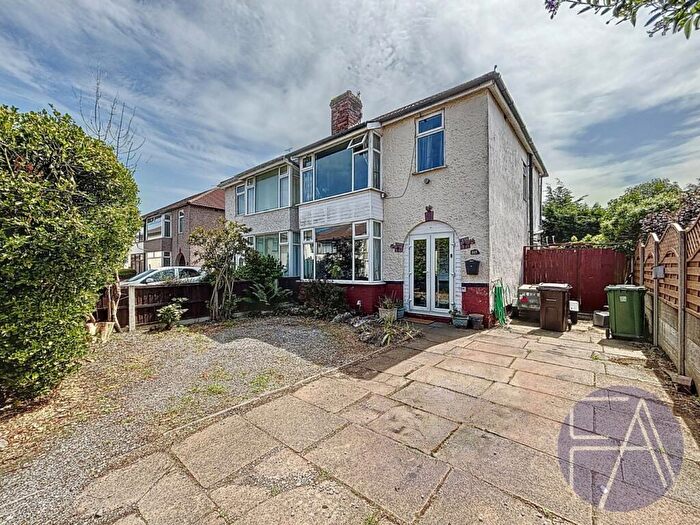 3 Bedroom Semi Detached House For Sale In Guildford Road, Southport, Merseyside, PR8