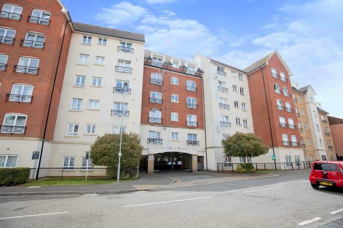 2 Bedroom Apartment To Rent In Broad Street, Northampton, NN1