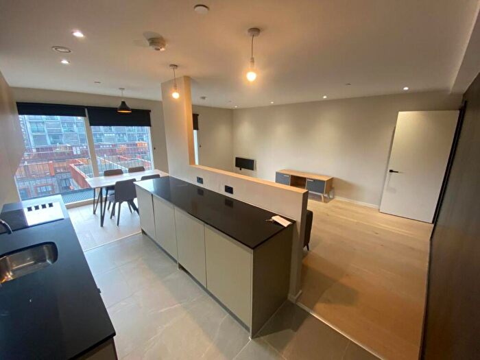 2 Bedroom Apartment To Rent In City Gardens, M15