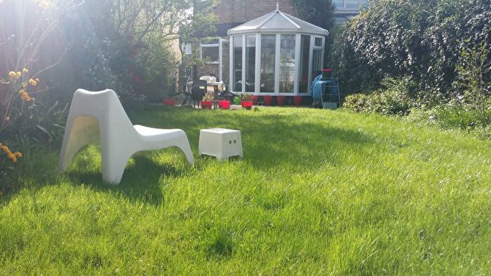 4 Bedroom Semi-Detached House To Rent In Islip Manor Road, Northolt, UB5