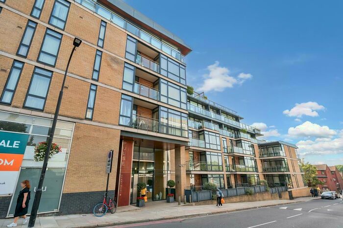 2 Bedroom Flat For Sale In Pulse Apartments, West Hampstead, London, NW6