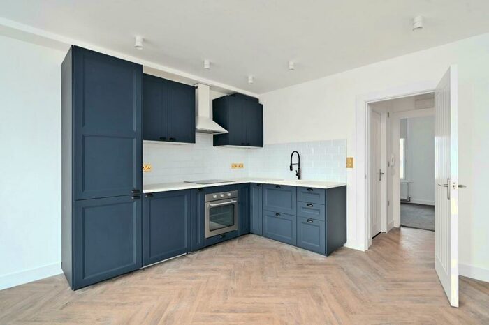 1 Bedroom Apartment To Rent In Portland Road, Hove, BN3