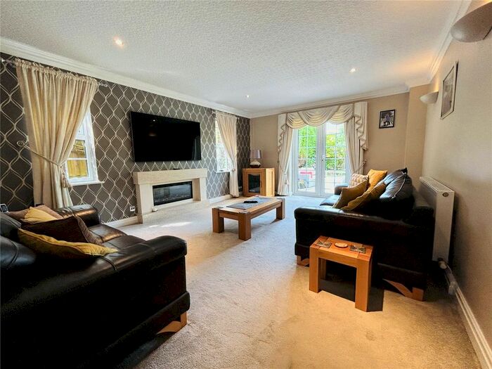 5 Bedroom Detached House For Sale In Linnet Lane, Lytham St. Annes, Lancashire, FY8