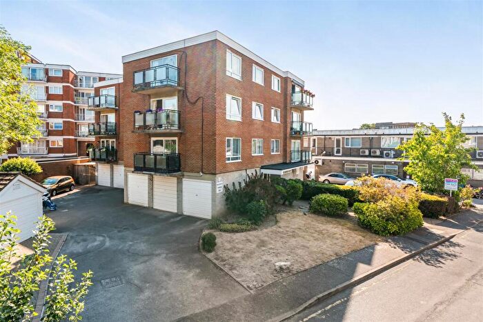 2 Bedroom Flat For Sale In Stoke Gardens, Gosport, PO12