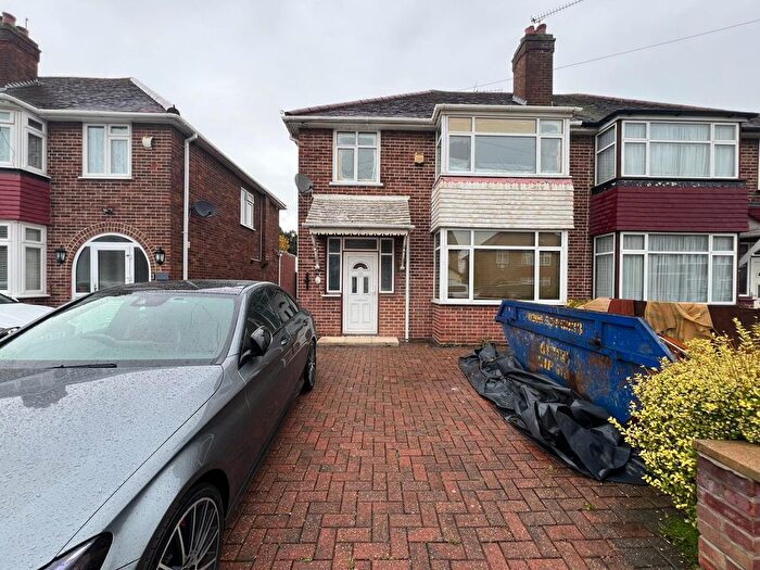 4 Bedroom Semi Detached House To Rent In Hughes Road, Hayes, UB3