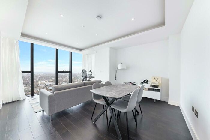 1 Bedroom Flat To Rent In Carrara Tower, Bollinder Place, EC1V
