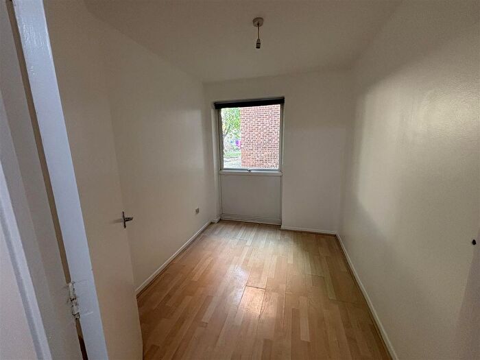 2 Bedroom Flat To Rent In Carnarvon Road, London, E15