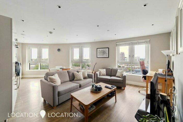 2 Bedroom Flat To Rent In Queensland Road, London, N7