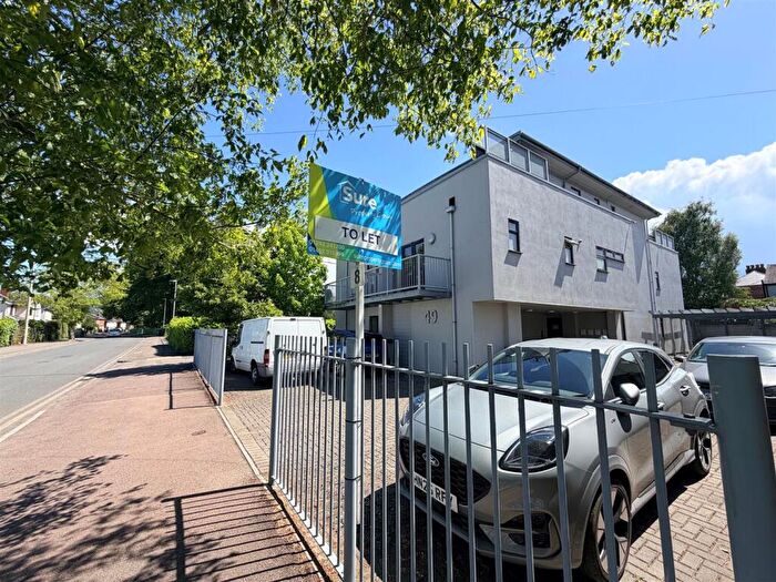 2 Bedroom Flat To Rent In Whaddon Road Cheltenham, GL52