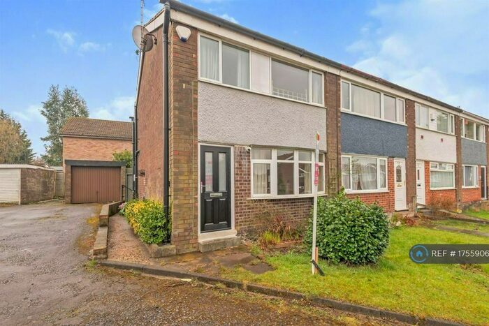 3 Bedroom Terraced House To Rent In Primley Park Drive, Leeds, LS17