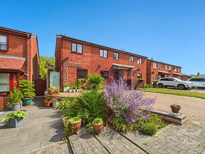 4 Bedroom Semi-Detached House For Sale In Springfields Close, Padbury, MK18