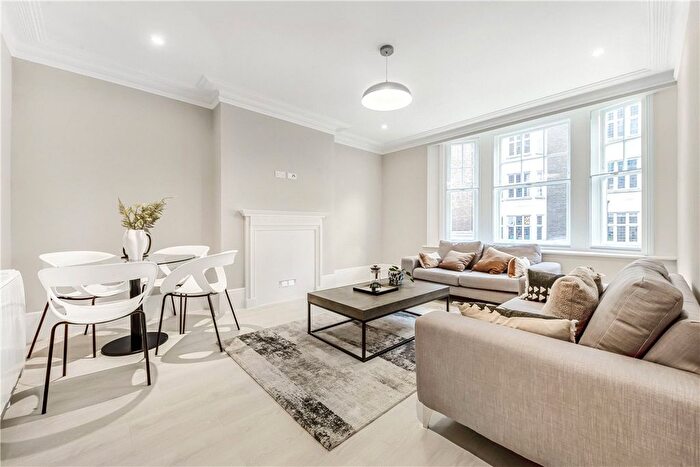 2 Bedroom Flat To Rent In Marylebone High Street, London, W1U