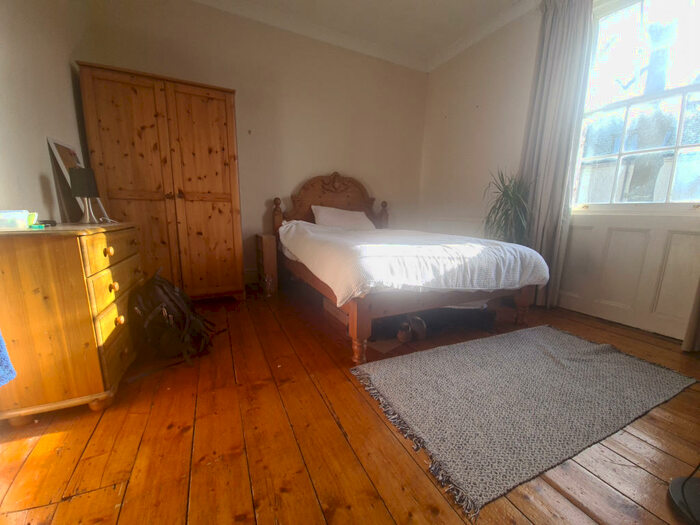 4 Bedroom House To Rent In Victoria Road, Leeds, LS6