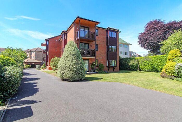 2 Bedroom Apartment For Sale In Grosvenor Road, Westbourne, Bournemouth, BH4
