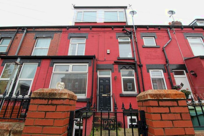 2 Bedroom House To Rent In St. Hildas Mount, Leeds, LS9