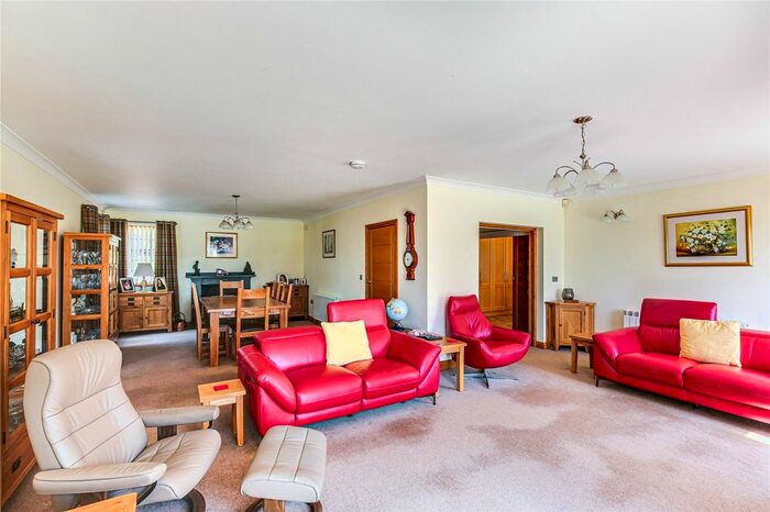 5 Bedroom Detached House For Sale In Beechwood Lane, Warlingham, Surrey, CR6