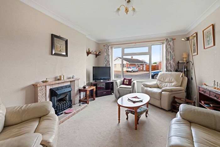 2 Bedroom Detached Bungalow For Sale In Amberley Crescent, Boston, PE21