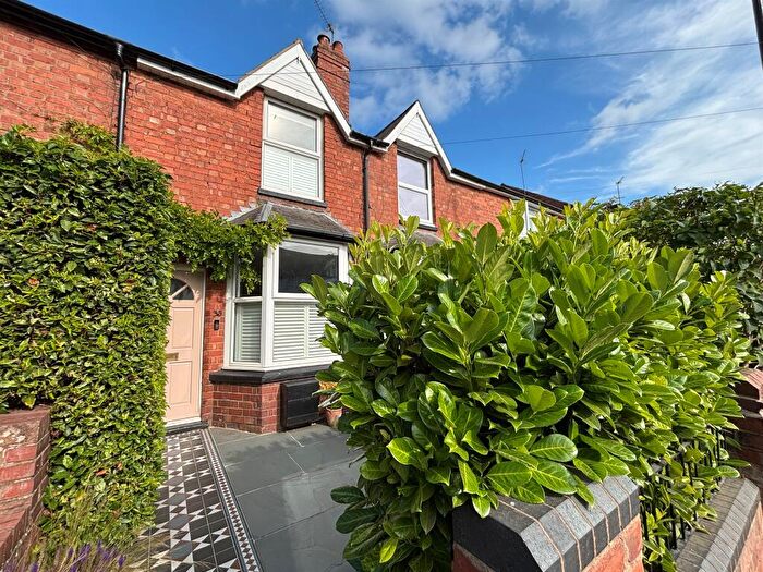 2 Bedroom Terraced House For Sale In Clinton Lane, Kenilworth, CV8