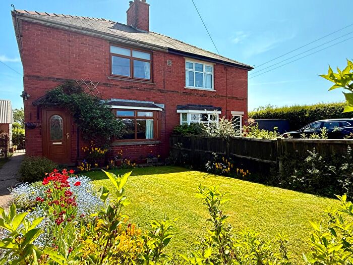 3 Bedroom Semi-Detached House For Sale In Snelland Road, Wickenby, LN3