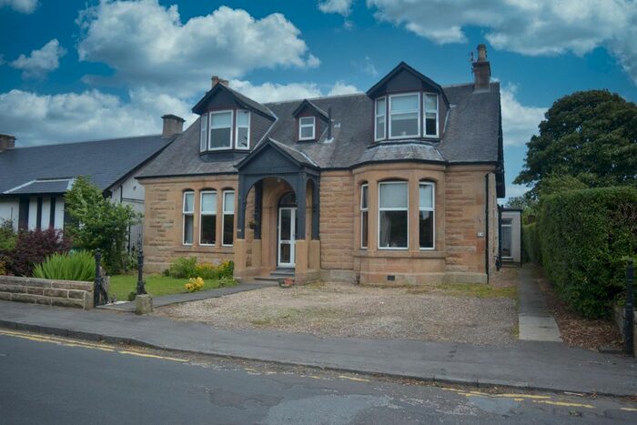 3 Bedroom Maisonette To Rent In Burnhead Road, Larbert, Falkirk, Stirlingshire, FK5