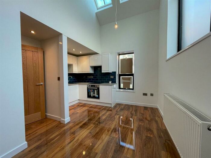 1 Bedroom Terraced House For Sale In Newport, Barnstaple, EX32