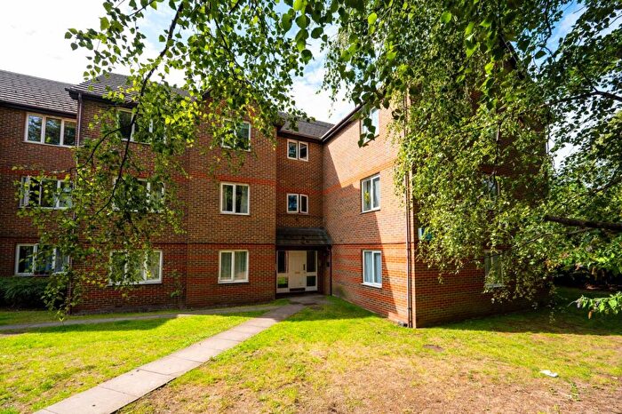 2 Bedroom Flat For Sale In John Austin Close, Kingston, Kingston Upon Thames, KT2