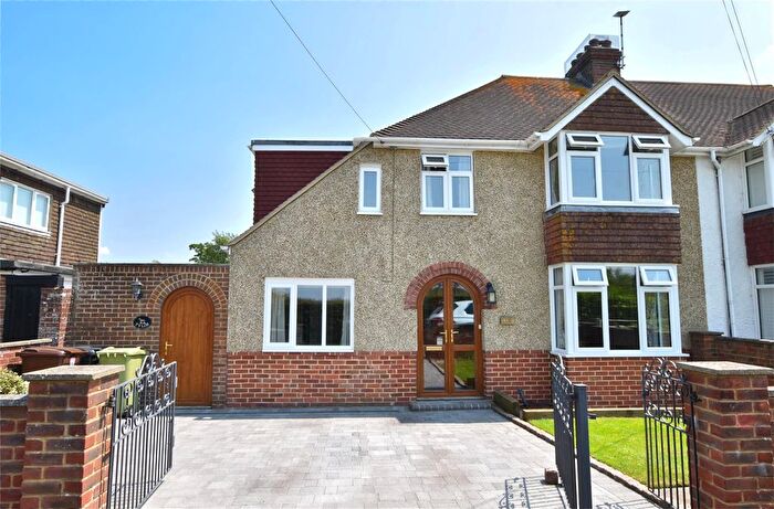 3 Bedroom Semi-Detached House For Sale In New Winchelsea Road, Rye, TN31