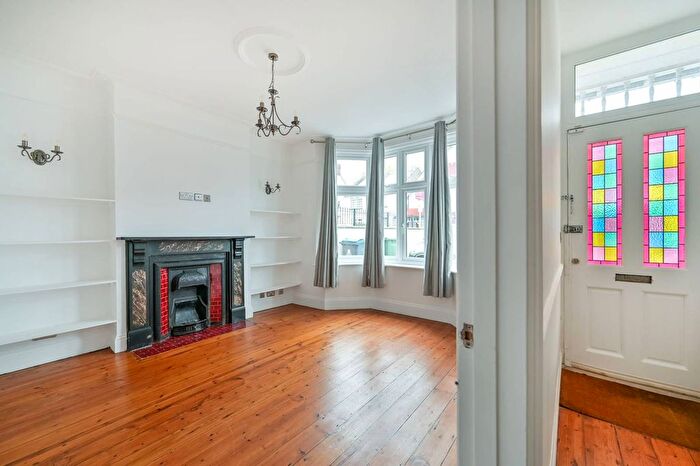 4 Bedroom Property To Rent In St John's Terrace, Putney, London, SW15