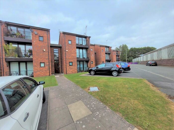 2 Bedroom Apartment To Rent In Deerbourne Close, Liverpool, L25