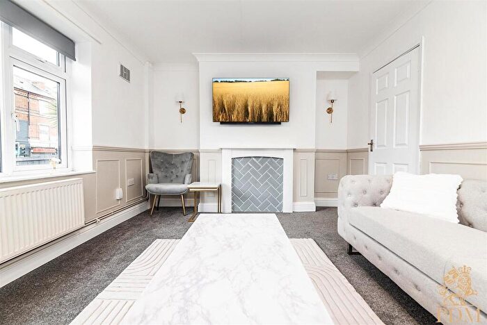 3 Bedroom House To Rent In Ilkeston Road, Nottingham, NG7