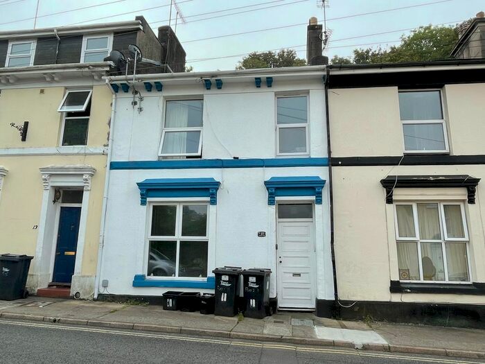 1 Bedroom Flat To Rent In Warren Road, Torquay, TQ2