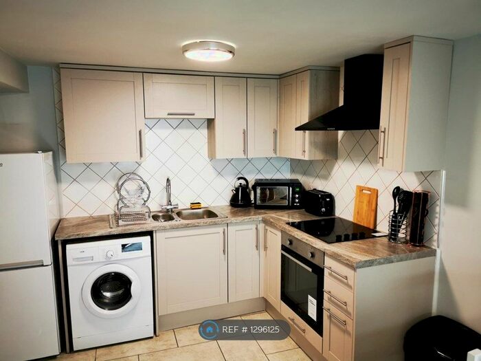 1 Bedroom Flat To Rent In Brook Street, Grantham NG31