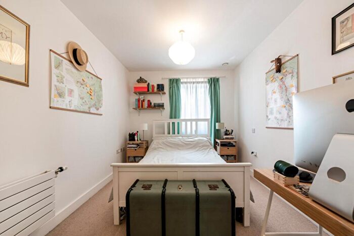 2 Bedroom Flat For Sale In Rathbone Market, Barking Road, E16