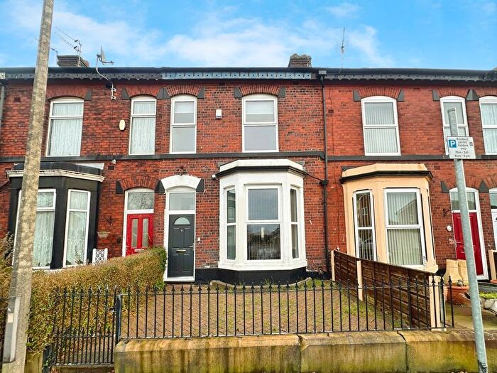 3 Bedroom Terraced House For Sale In Inman Street, Bury, BL9