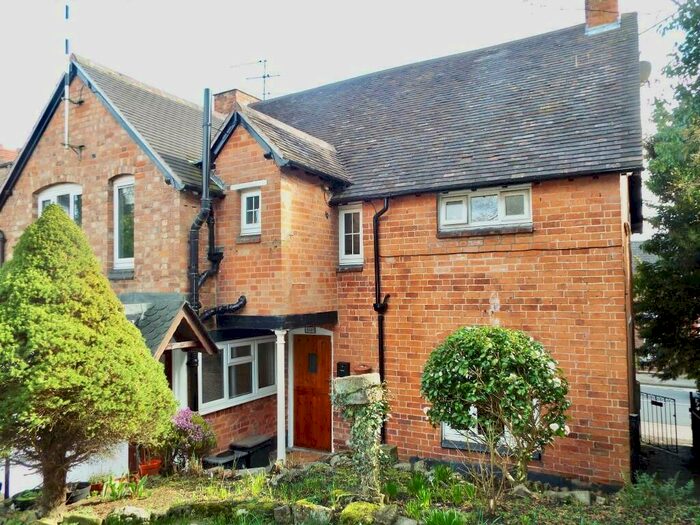2 Bedroom Maisonette To Rent In High Street, Henley-in-Arden, B95