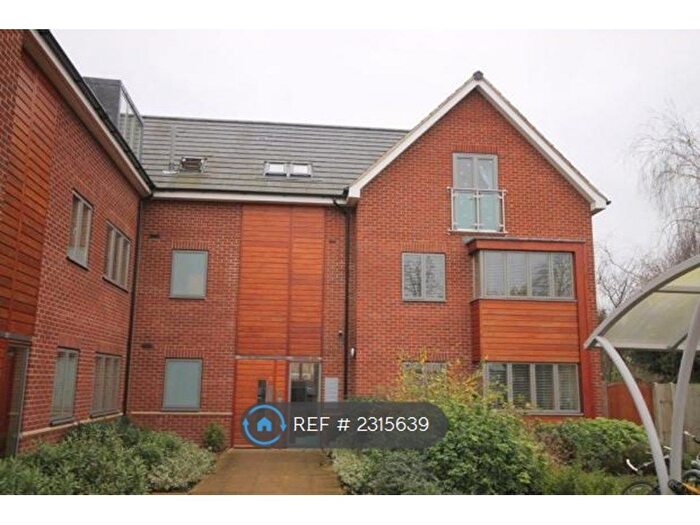 2 Bedroom Flat To Rent In Newmarket Road, Cambridge, CB5