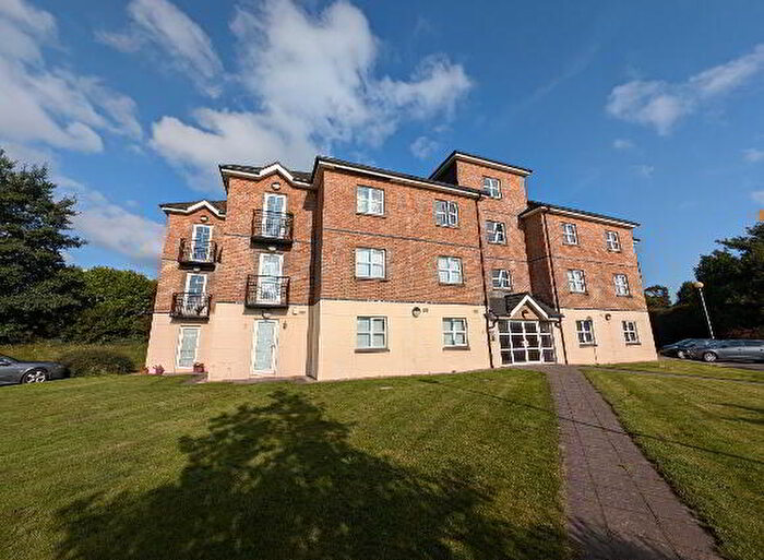 2 Bedroom 3rd Floor Apartments For Sale In Lawnfield Grove, Newcastle, BT33