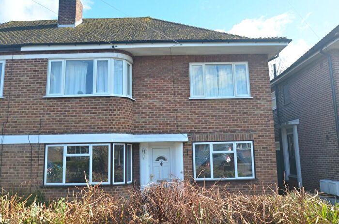 2 Bedroom Maisonette For Sale In Cheston Avenue, Shirley, Croydon, CR0