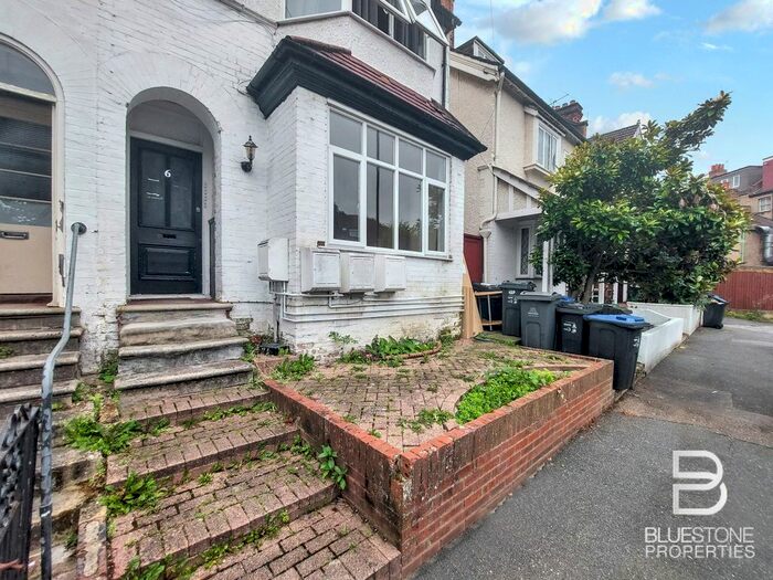 Studio To Rent In Glossop Road, South Croydon, CR2